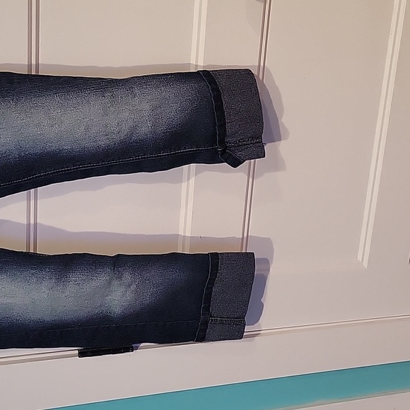 Angels Jeans cuffed capri length Juniors size 7 cotton spandex polyester Denim - Picture 2 of 8